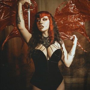 Meet your Posher, Alix